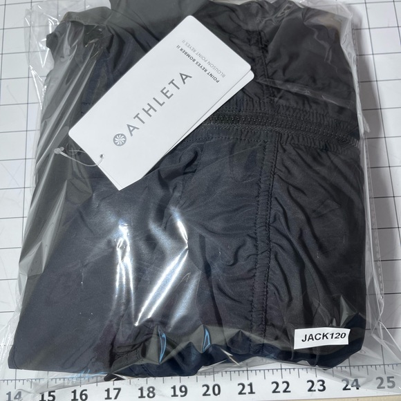 Athleta Jetset Bomber Jacket Black 1X NWT - Picture 13 of 13